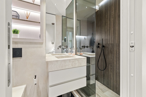 Appartement 3 pièces rénové à la Condamine libre de loi - 6